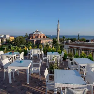 Sofia Corner Turquia