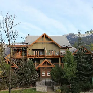 Glacier's Reach By Retreats Whistler